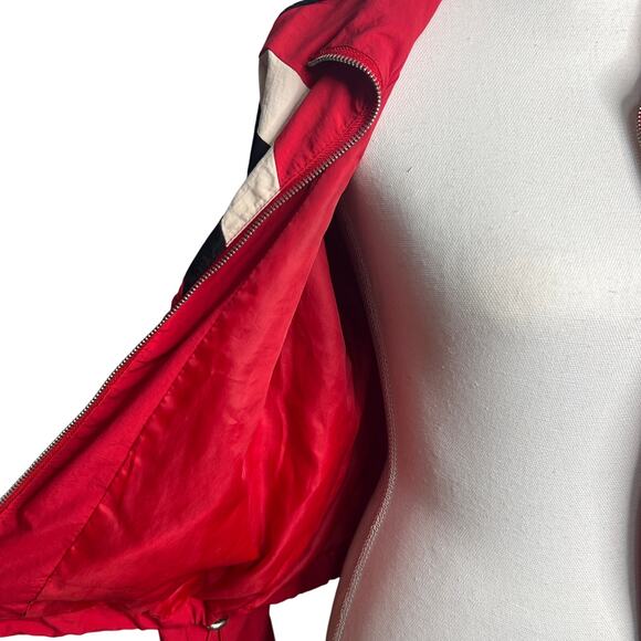 Reserve Fairfax Size Medium Red Never Give Up Shell Chevron Windbreaker Zipper - Picture 6 of 9